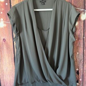 Halogen Draped V-Neck Blouse - Dark Gray/Sage